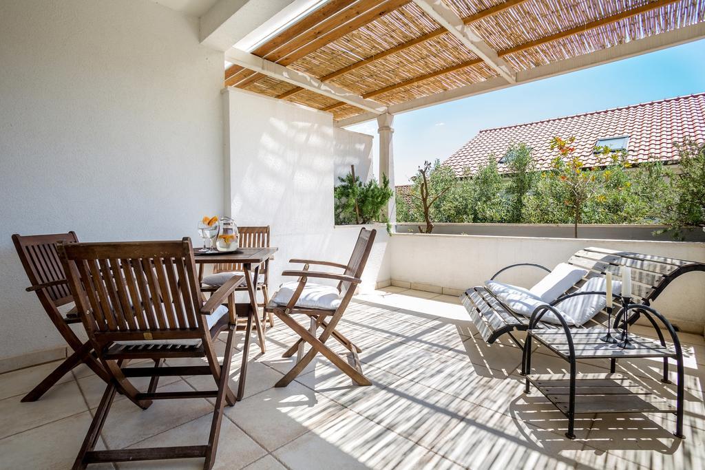 Apartment Zlatni Bol